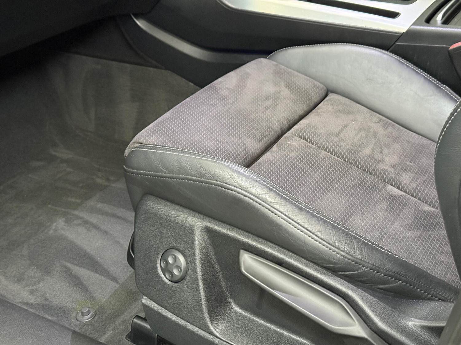 Used Audi Q5 2017 for sale - 76702289: Photo 72