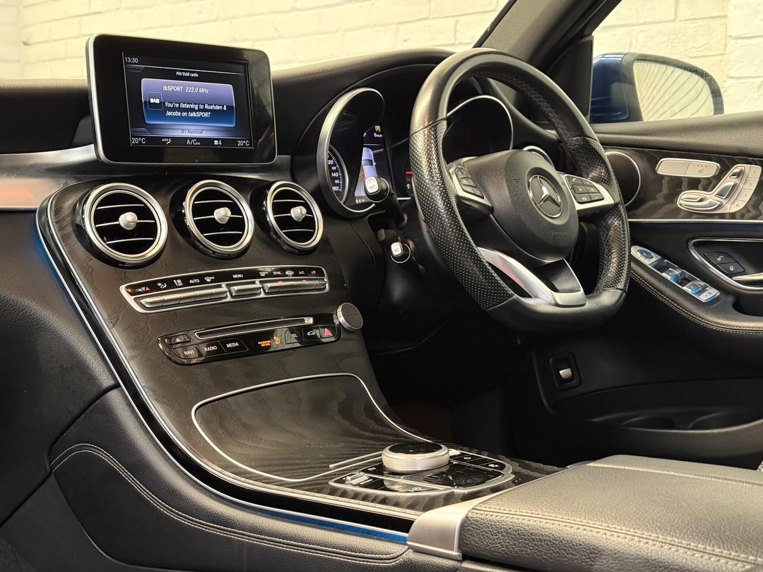 Used Mercedes-Benz GLC 2018 for sale - 77613041: Photo 14