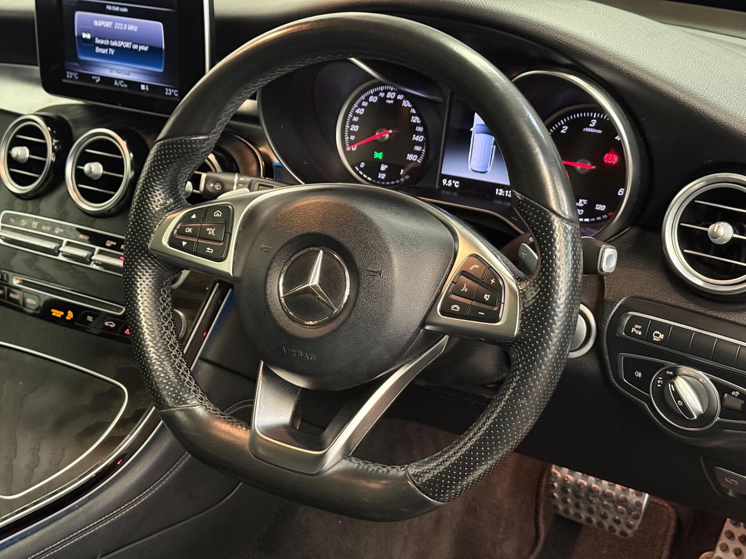 Used Mercedes-Benz GLC 2018 for sale - 77613041: Photo 23