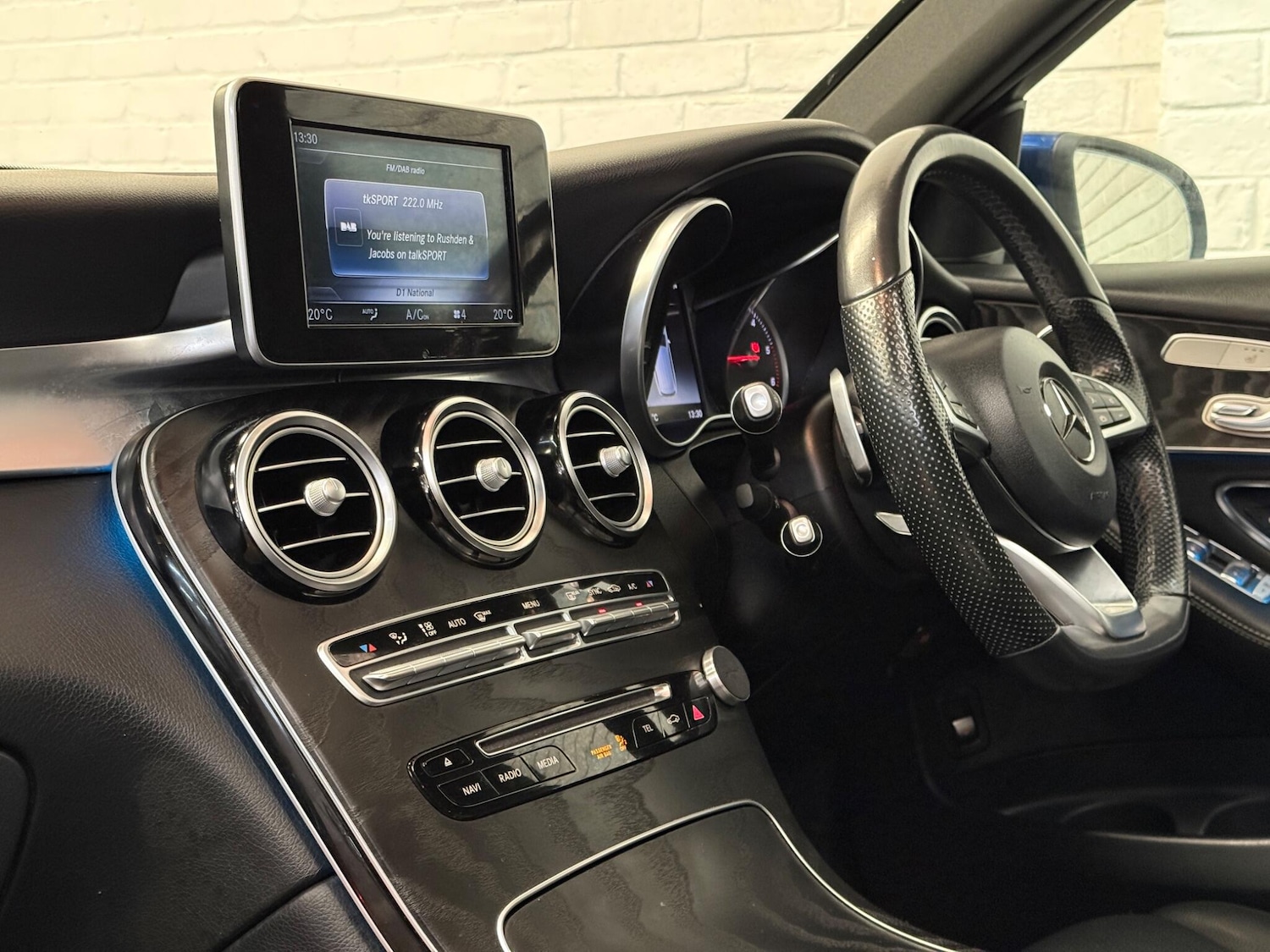 Used Mercedes-Benz GLC 2018 for sale - 77613041: Photo 24