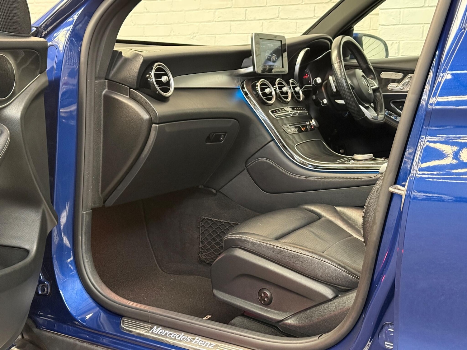 Used Mercedes-Benz GLC 2018 for sale - 77613041: Photo 26