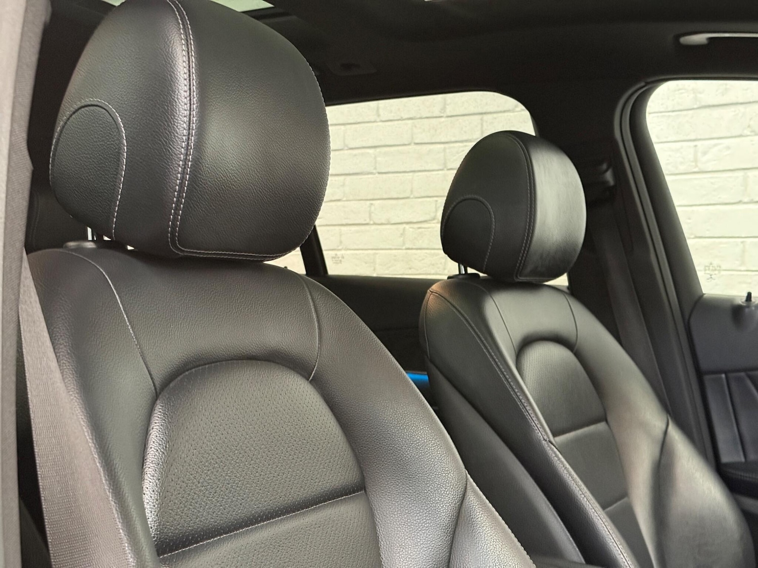 Used Mercedes-Benz GLC 2018 for sale - 77613041: Photo 32