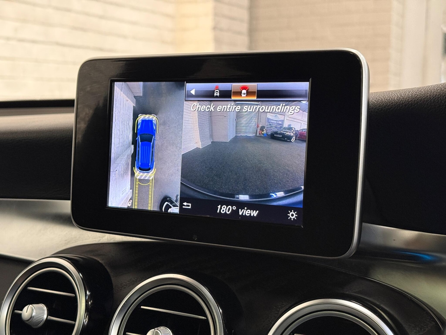 Used Mercedes-Benz GLC 2018 for sale - 77613041: Photo 35