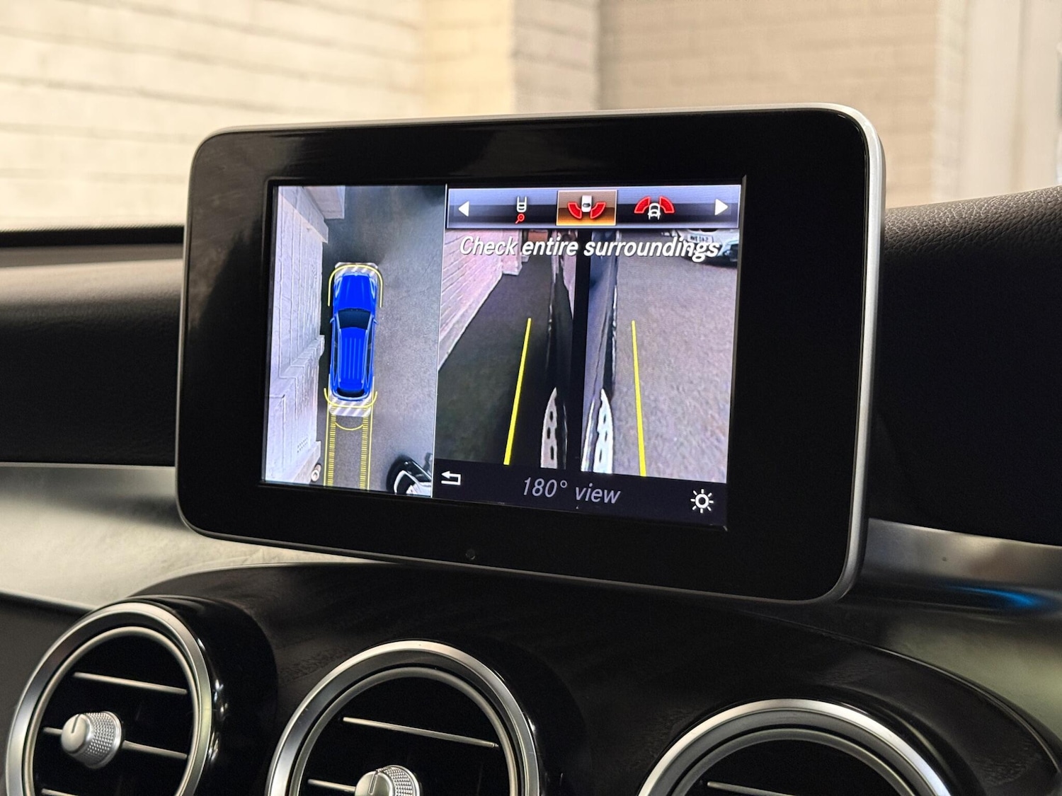 Used Mercedes-Benz GLC 2018 for sale - 77613041: Photo 38