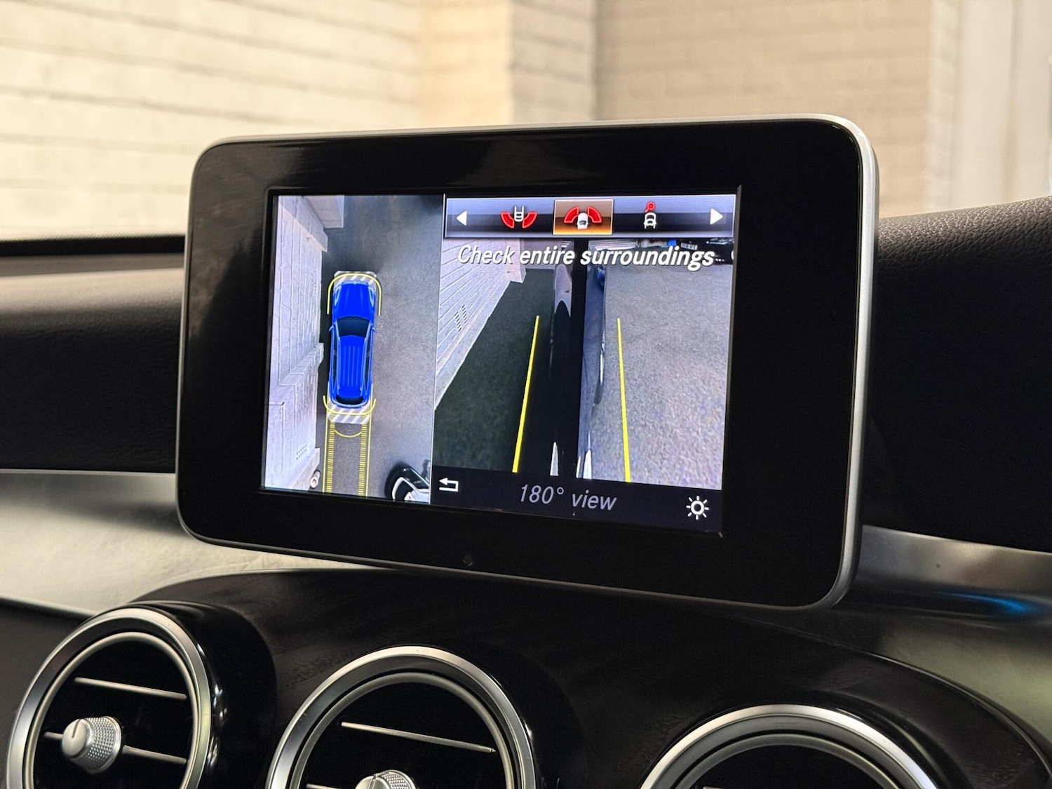 Used Mercedes-Benz GLC 2018 for sale - 77613041: Photo 39