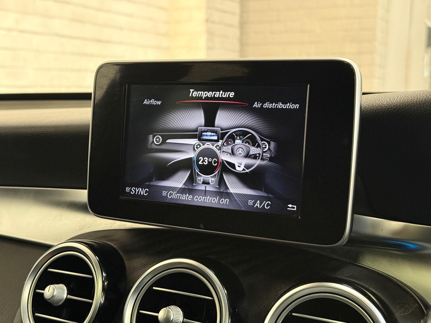 Used Mercedes-Benz GLC 2018 for sale - 77613041: Photo 41