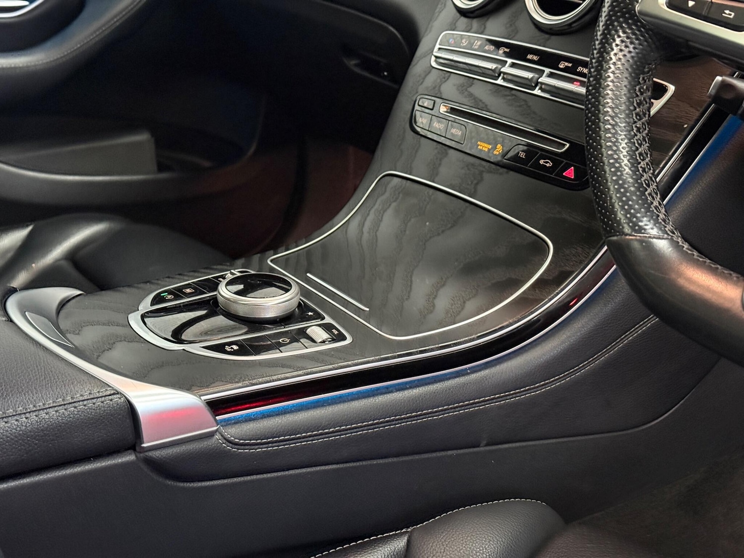 Used Mercedes-Benz GLC 2018 for sale - 77613041: Photo 44