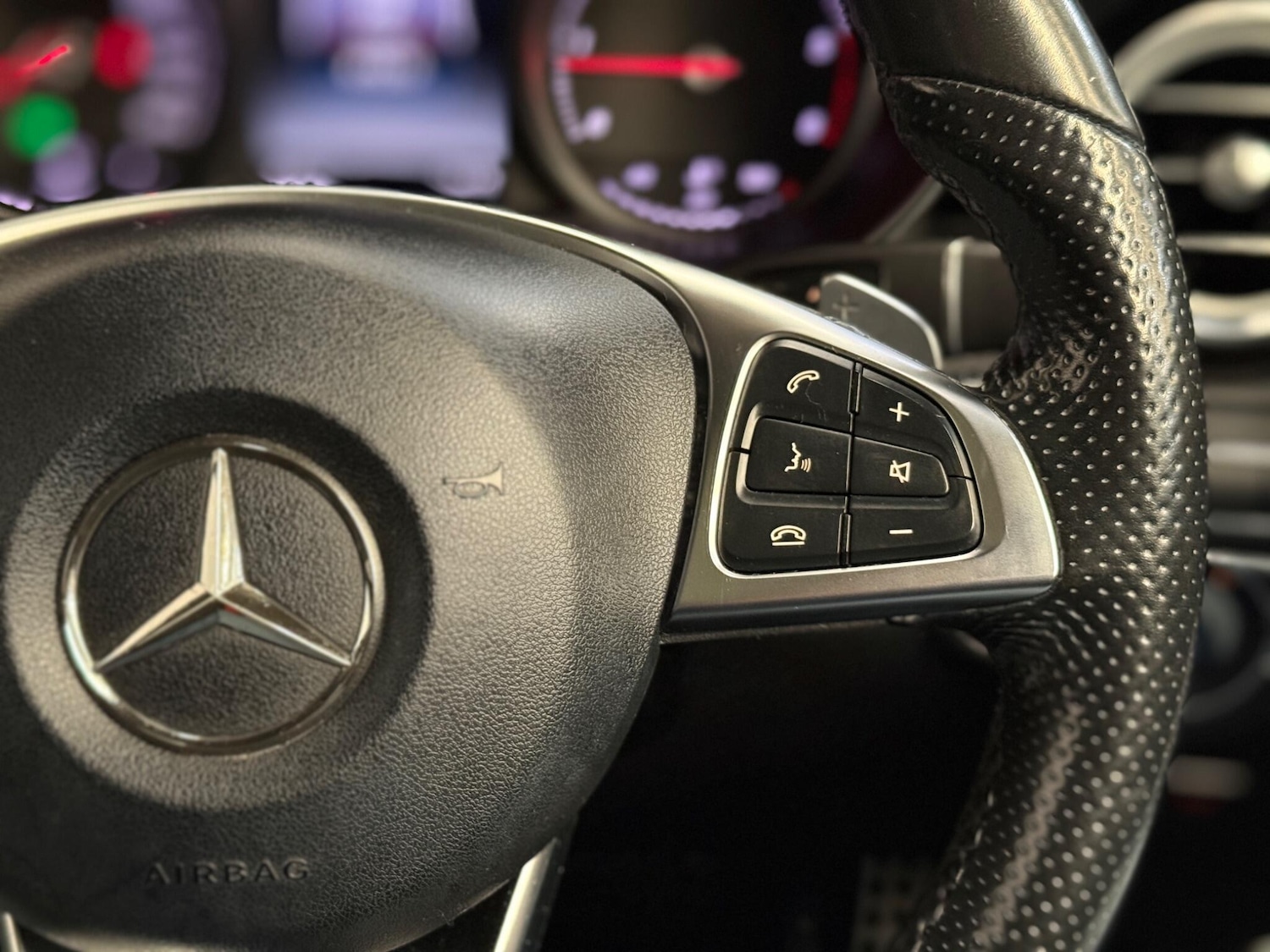 Used Mercedes-Benz GLC 2018 for sale - 77613041: Photo 48