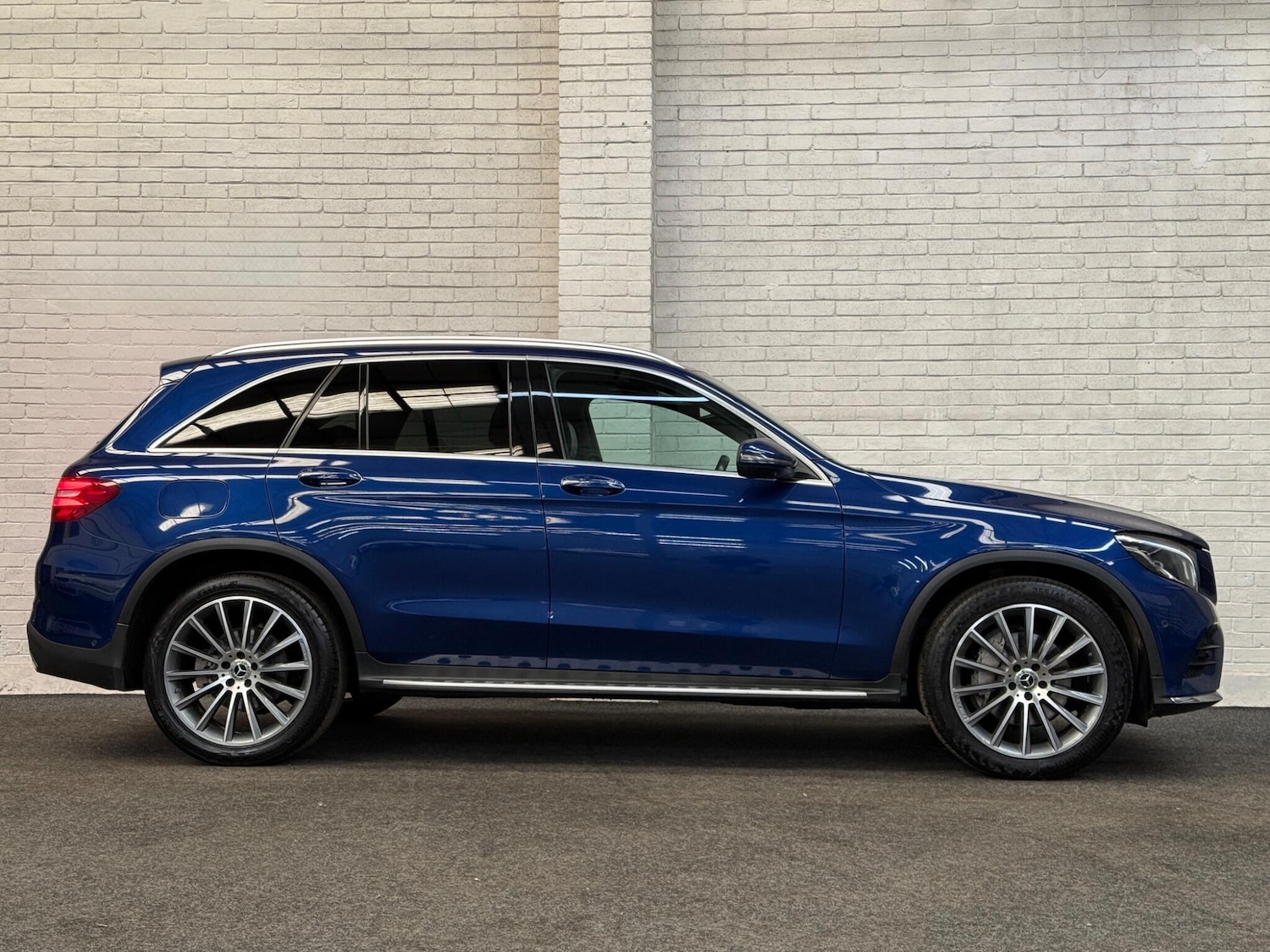 Used Mercedes-Benz GLC 2018 for sale - 77613041: Photo 5