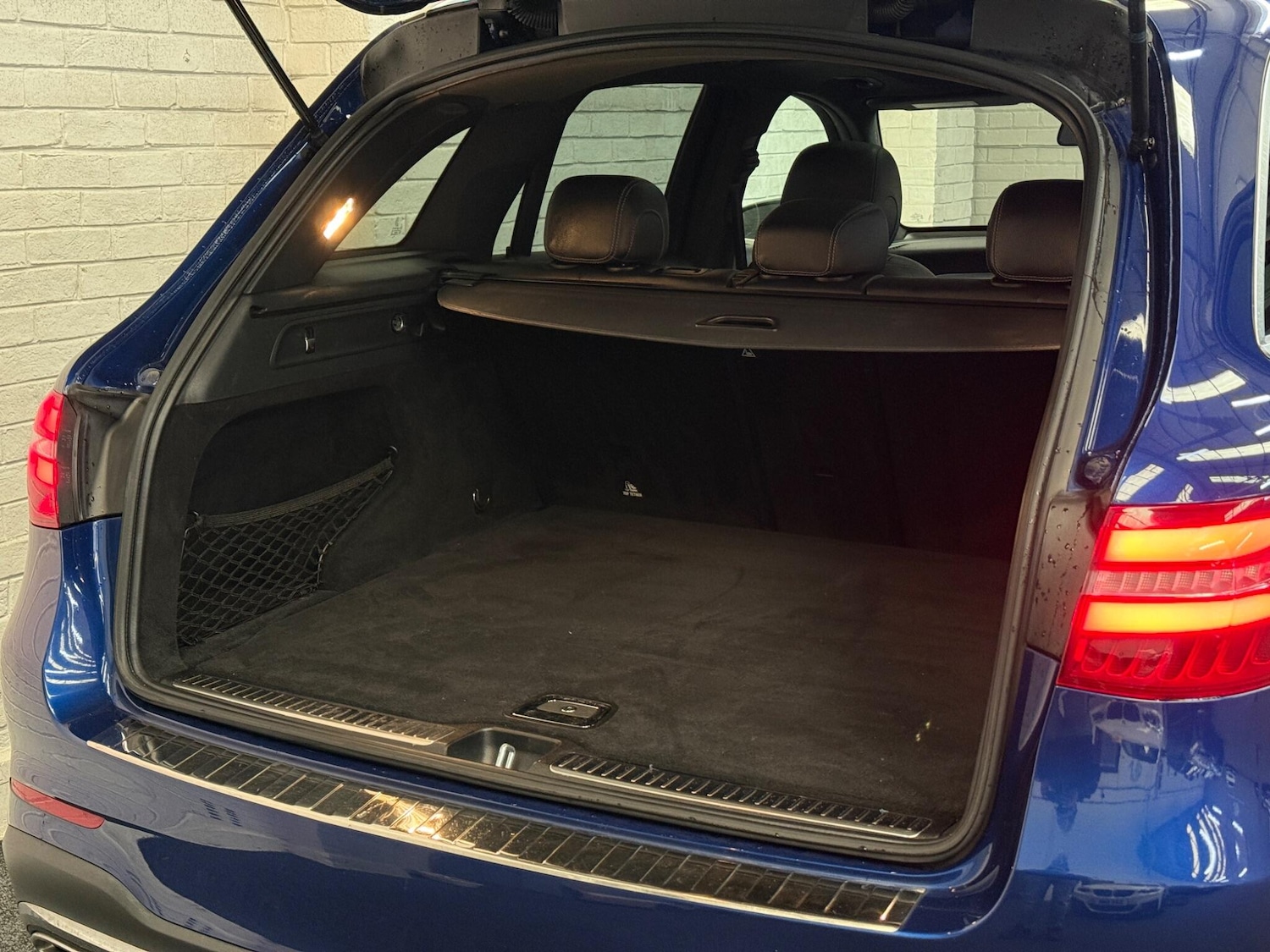 Used Mercedes-Benz GLC 2018 for sale - 77613041: Photo 54