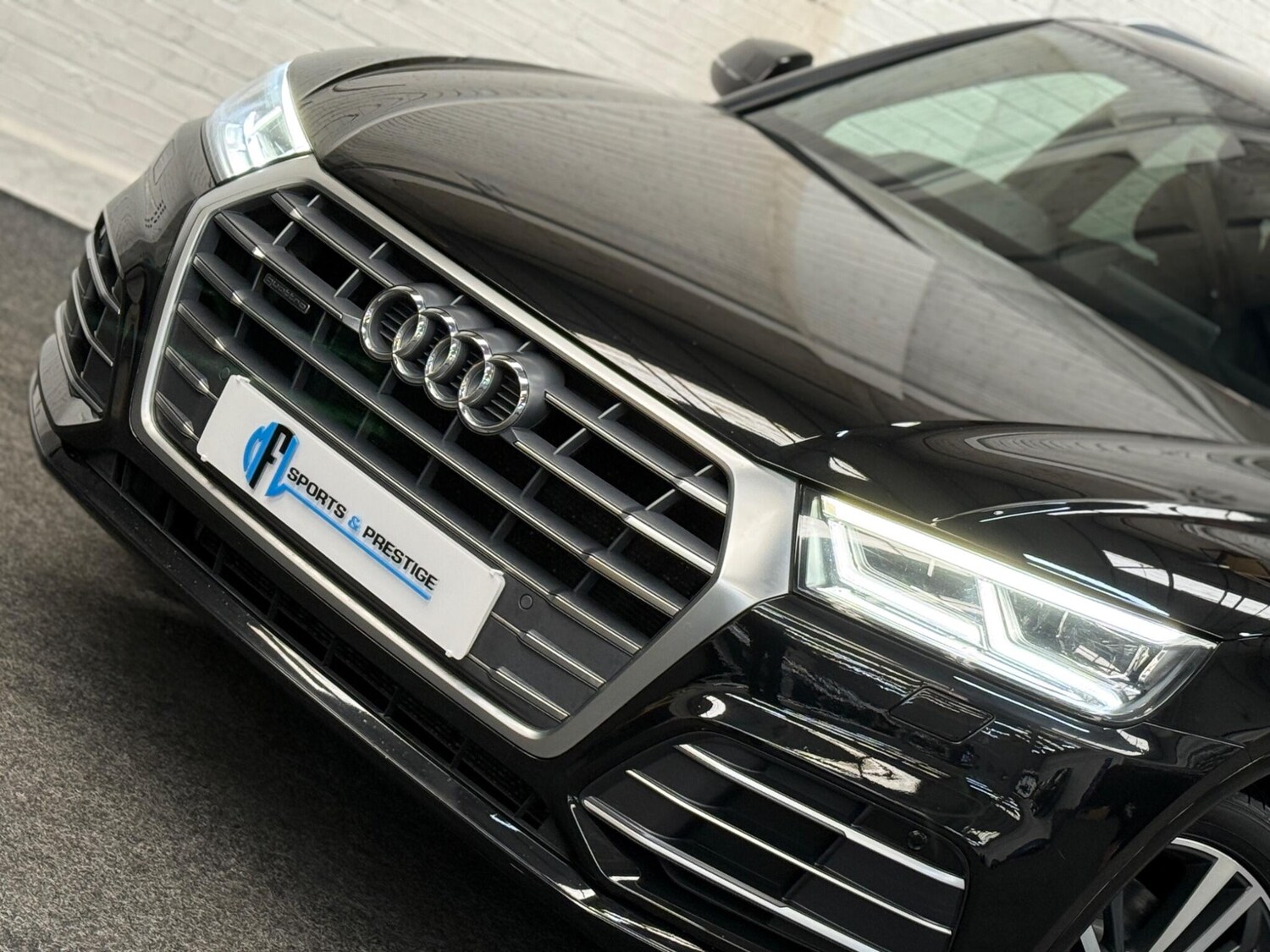 Used Audi Q5 2017 for sale - 76667443: Photo 11