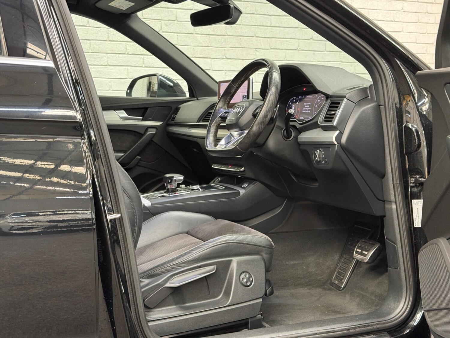 Used Audi Q5 2017 for sale - 76667443: Photo 36