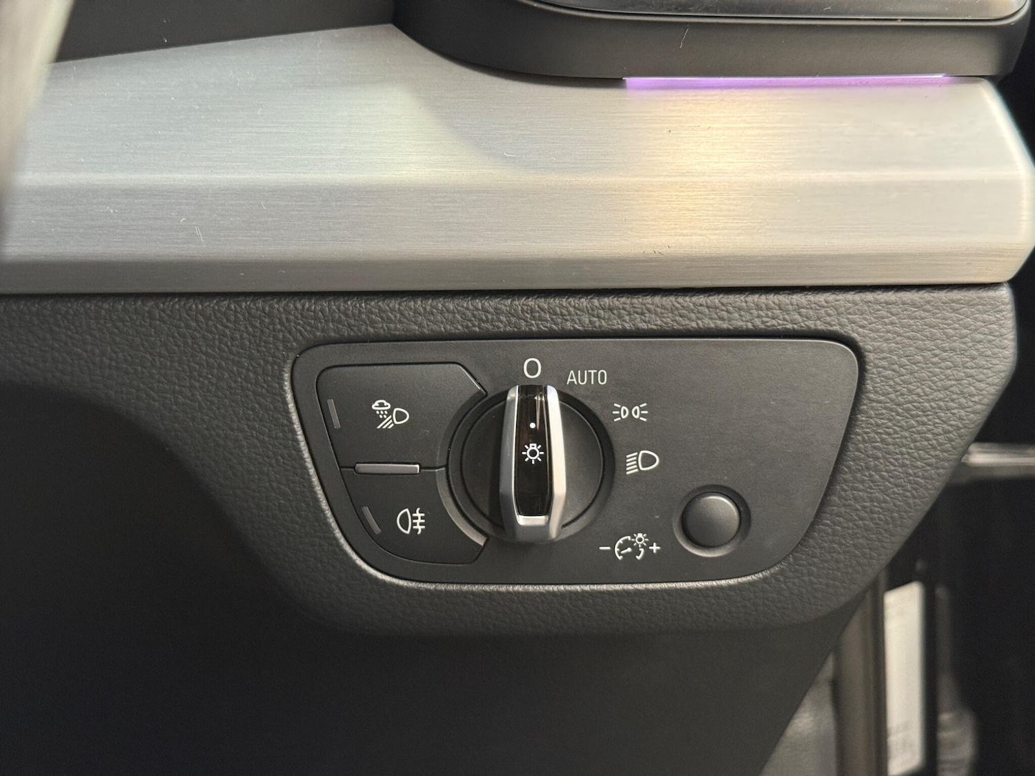 Used Audi Q5 2017 for sale - 76667443: Photo 41