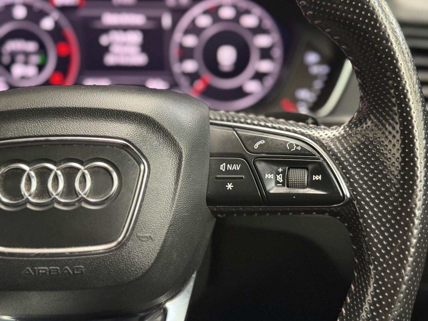 Used Audi Q5 2017 for sale - 76667443: Photo 66