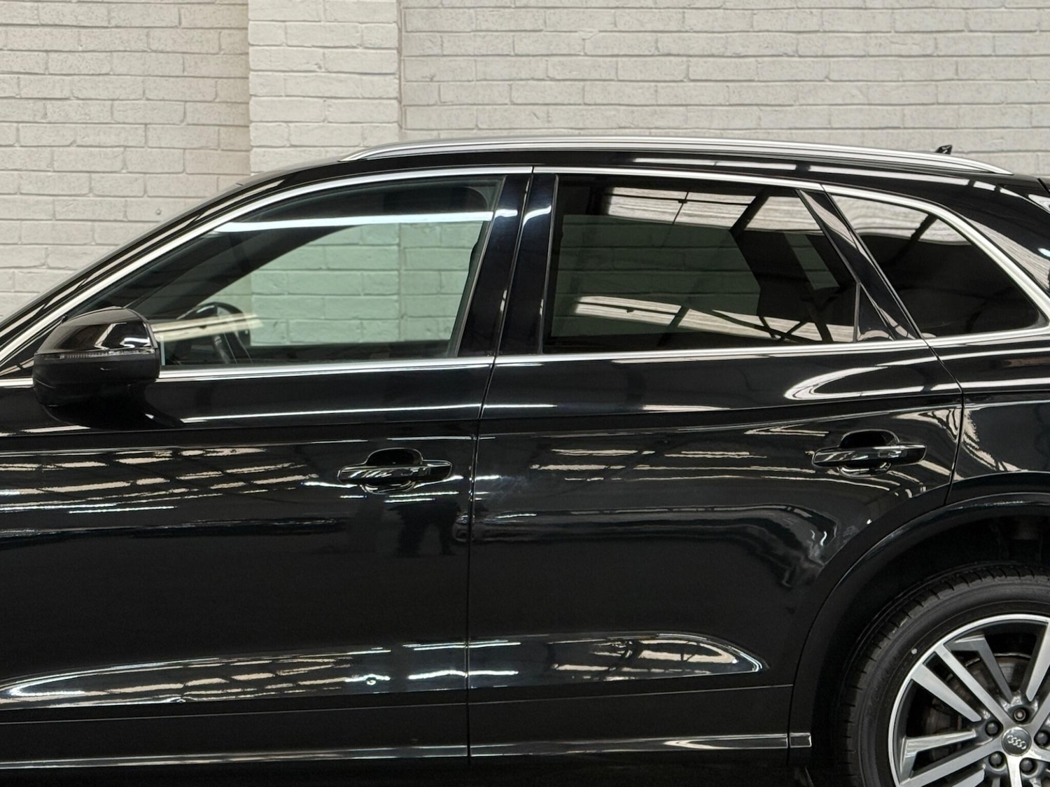 Used Audi Q5 2017 for sale - 76667443: Photo 75