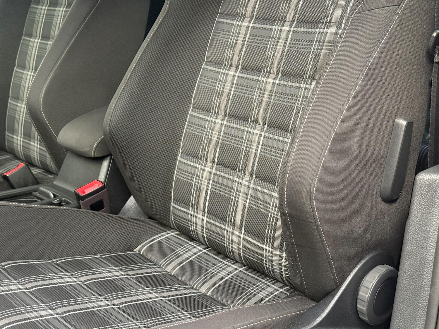 Used Volkswagen Golf 2018 for sale - 76657445: Photo 53