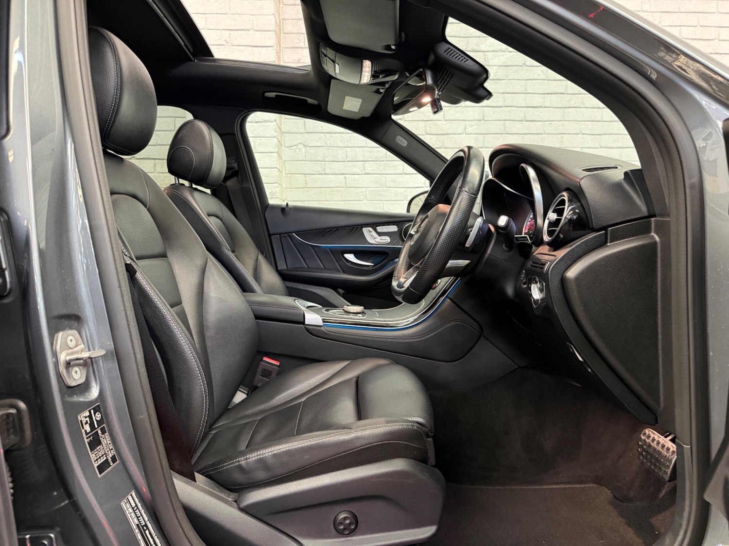 Used Mercedes-Benz GLC 2018 for sale - 77484225: Photo 16