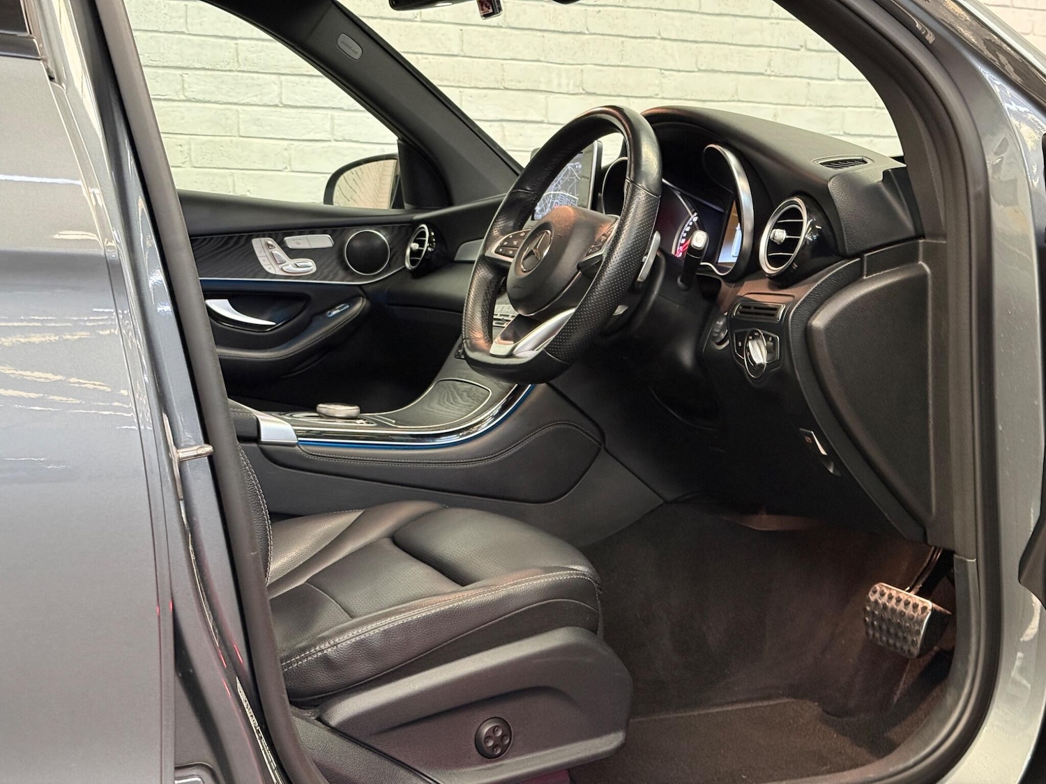 Used Mercedes-Benz GLC 2018 for sale - 77484225: Photo 17