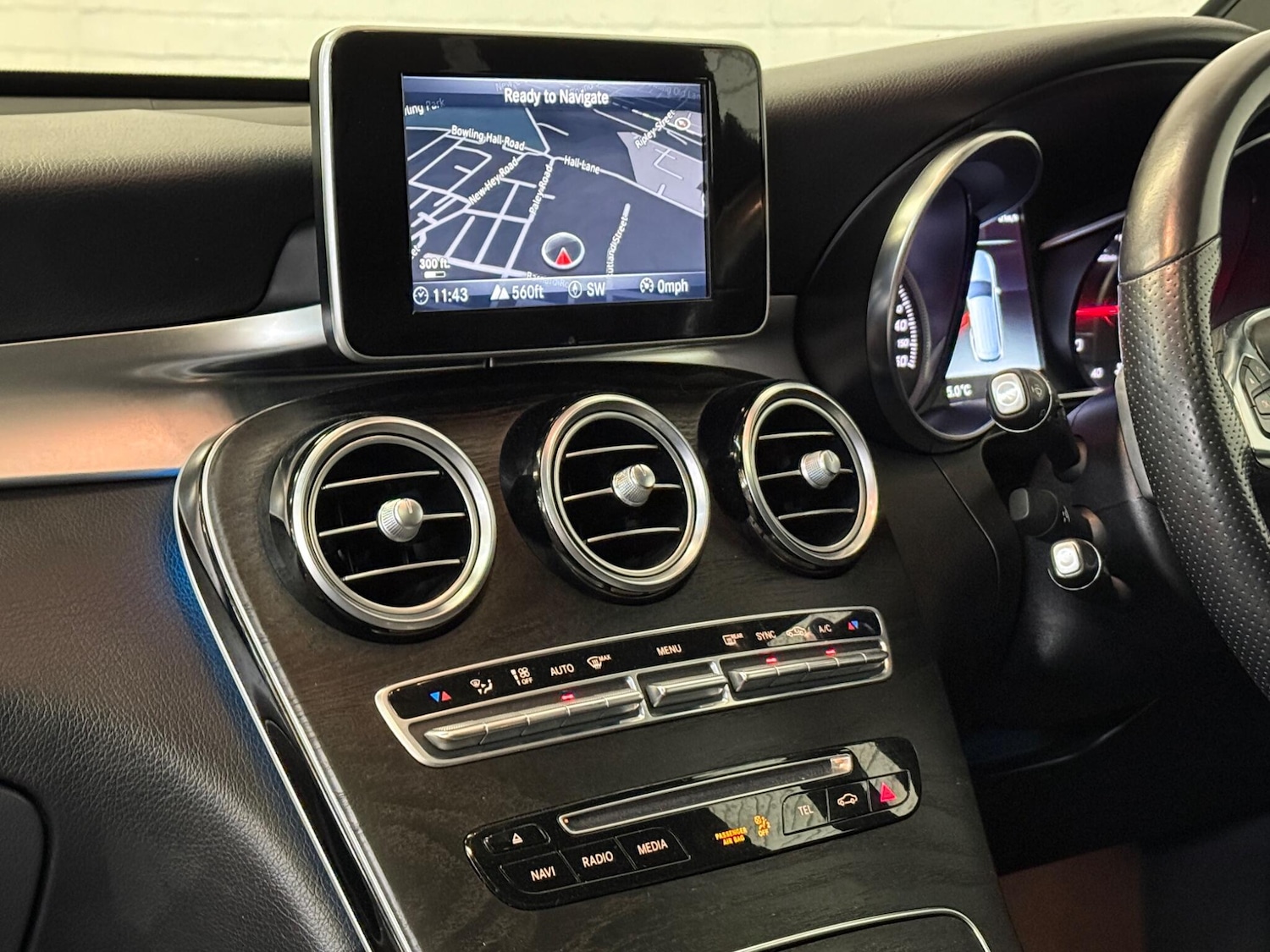 Used Mercedes-Benz GLC 2018 for sale - 77484225: Photo 21