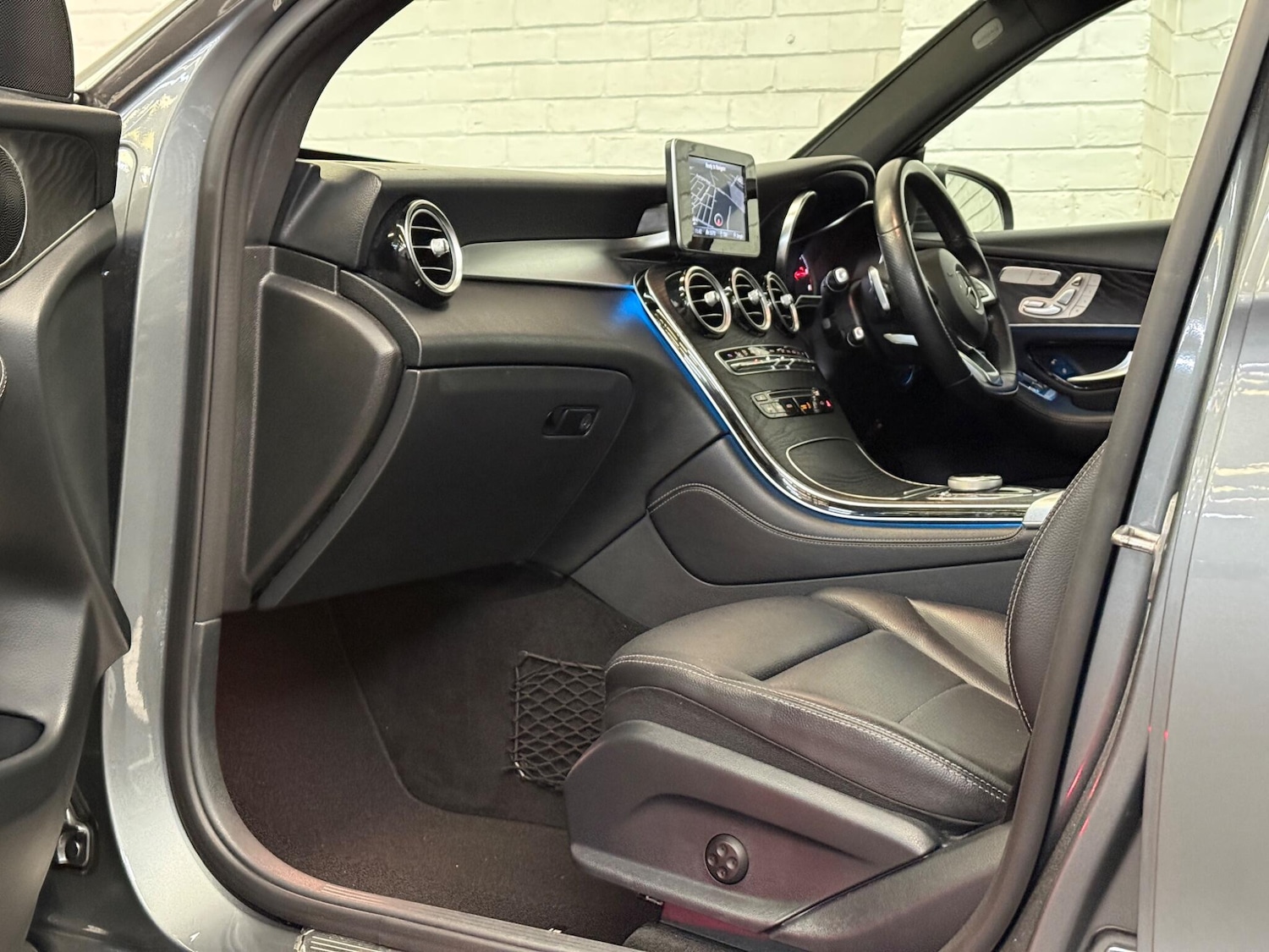 Used Mercedes-Benz GLC 2018 for sale - 77484225: Photo 24