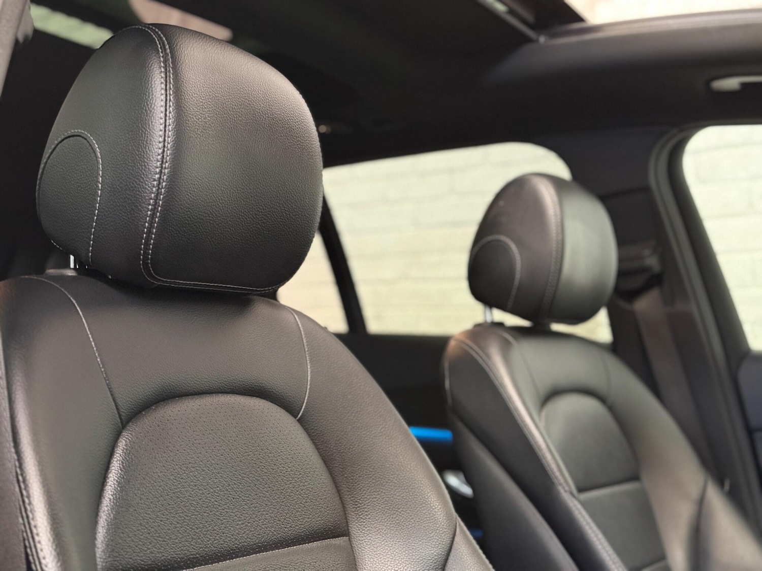 Used Mercedes-Benz GLC 2018 for sale - 77484225: Photo 30