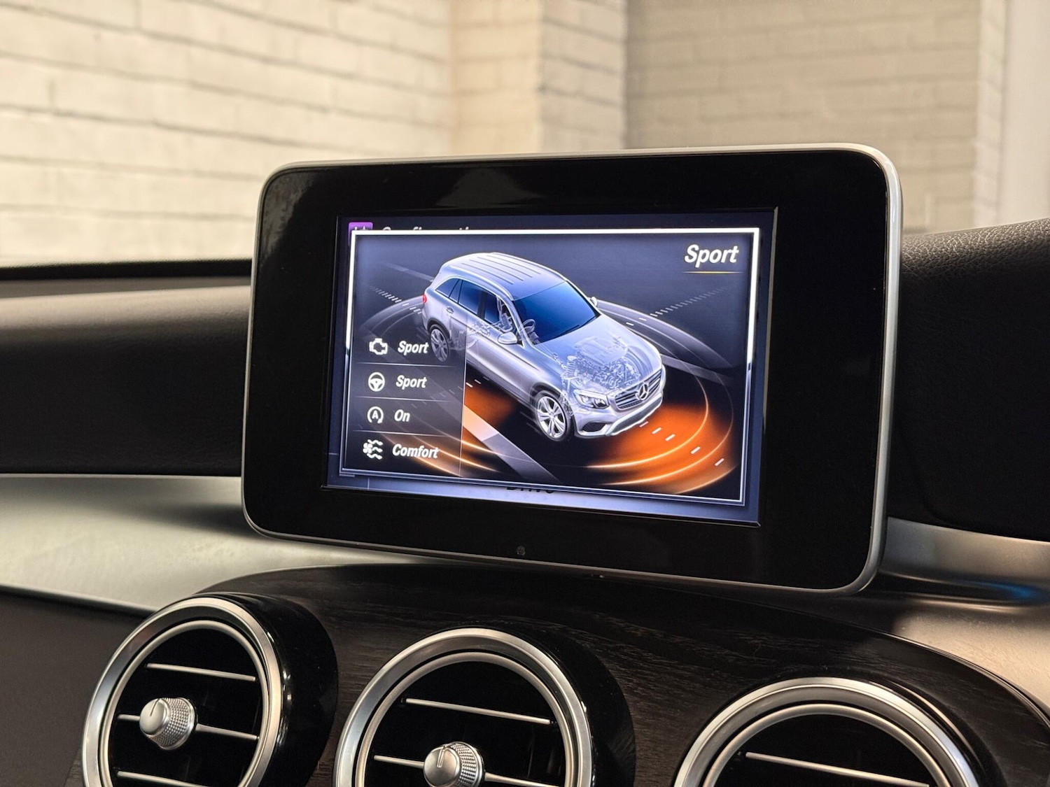 Used Mercedes-Benz GLC 2018 for sale - 77484225: Photo 35