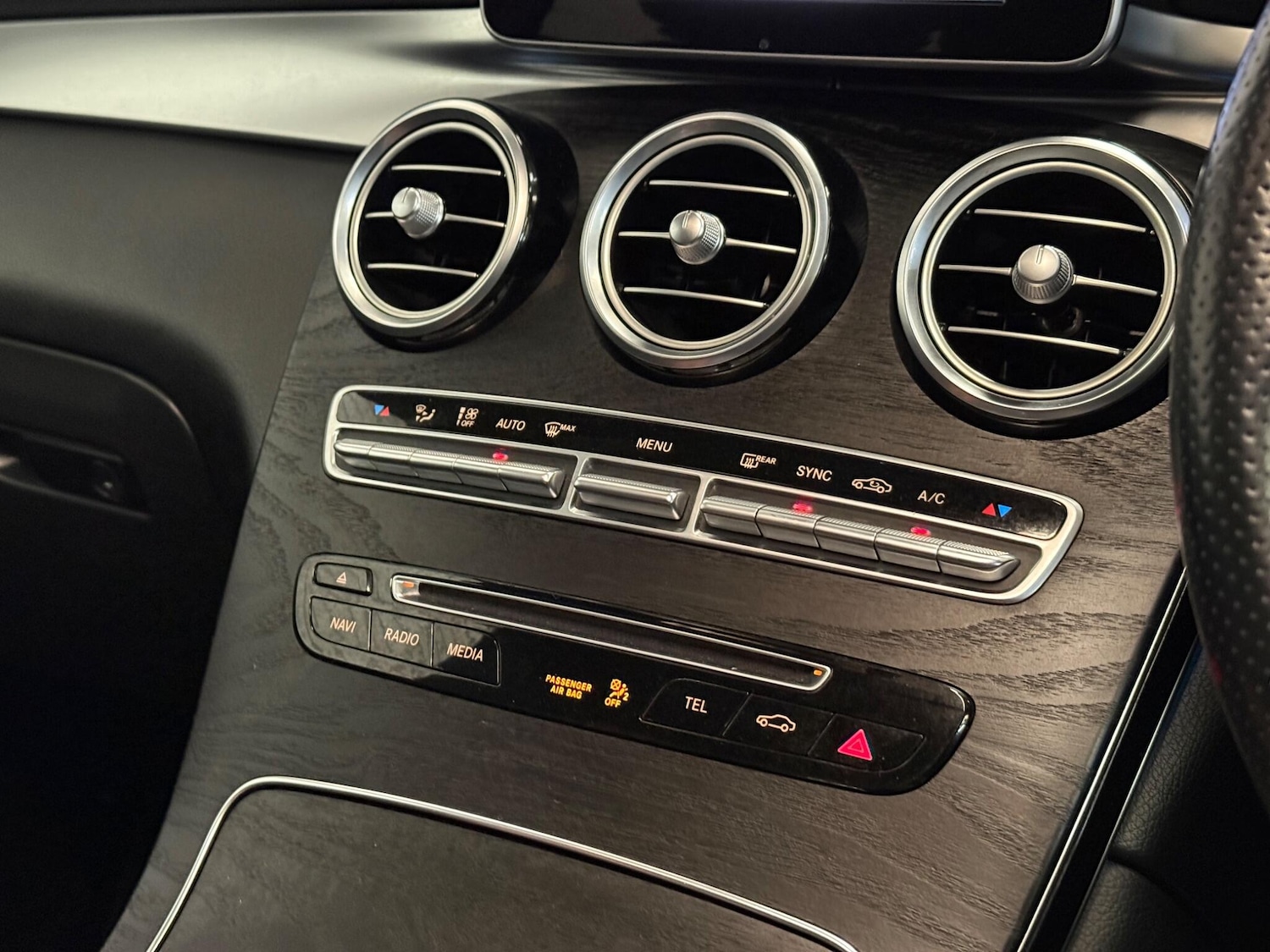 Used Mercedes-Benz GLC 2018 for sale - 77484225: Photo 39