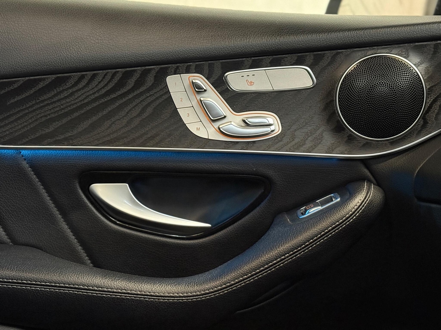 Used Mercedes-Benz GLC 2018 for sale - 77484225: Photo 41