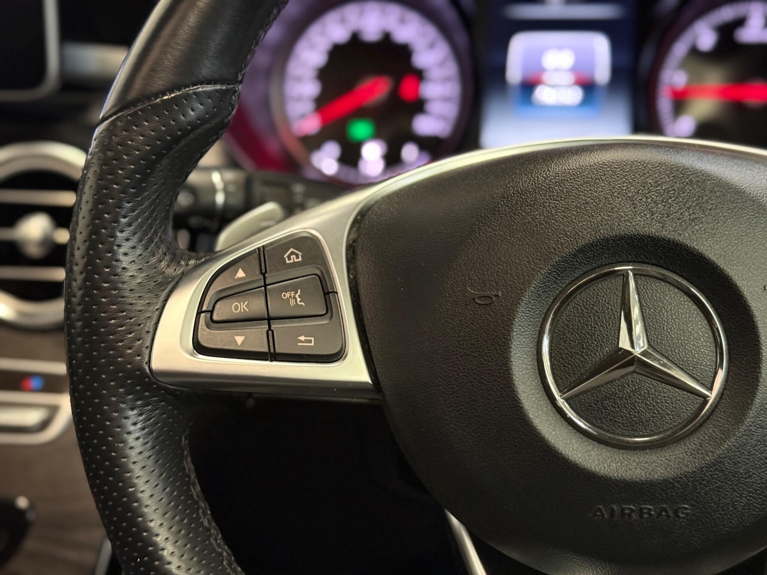 Used Mercedes-Benz GLC 2018 for sale - 77484225: Photo 43