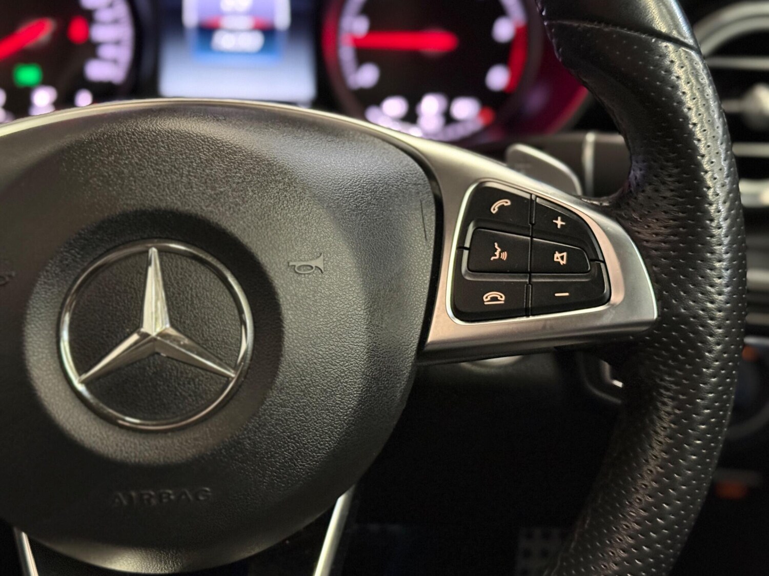 Used Mercedes-Benz GLC 2018 for sale - 77484225: Photo 44