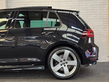 Used Volkswagen Golf 2014 for sale - 77882536: Photo