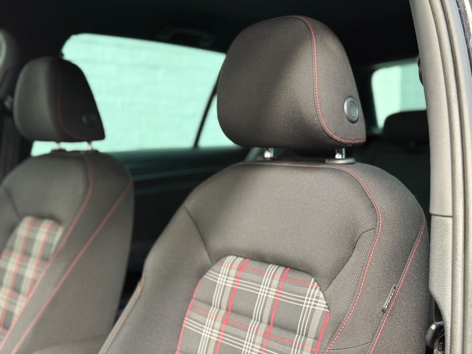 Used Volkswagen Golf 2017 for sale - 76658275: Photo 31