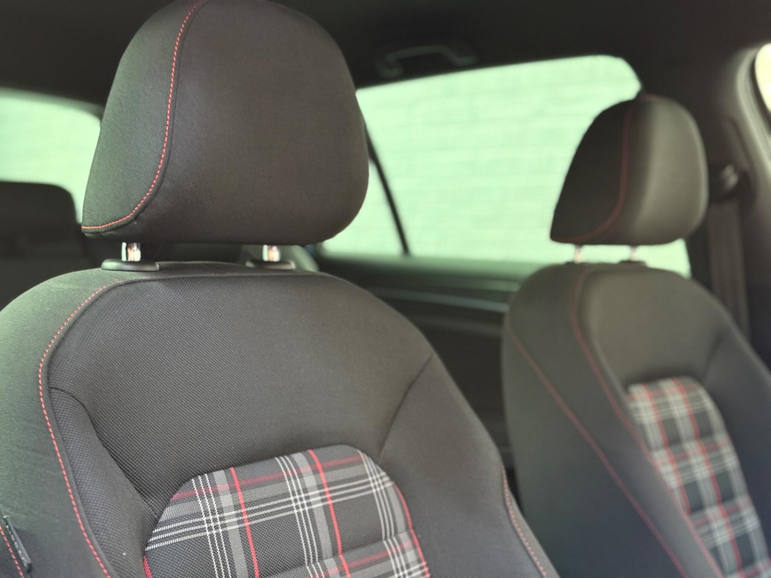 Used Volkswagen Golf 2017 for sale - 76658275: Photo 32