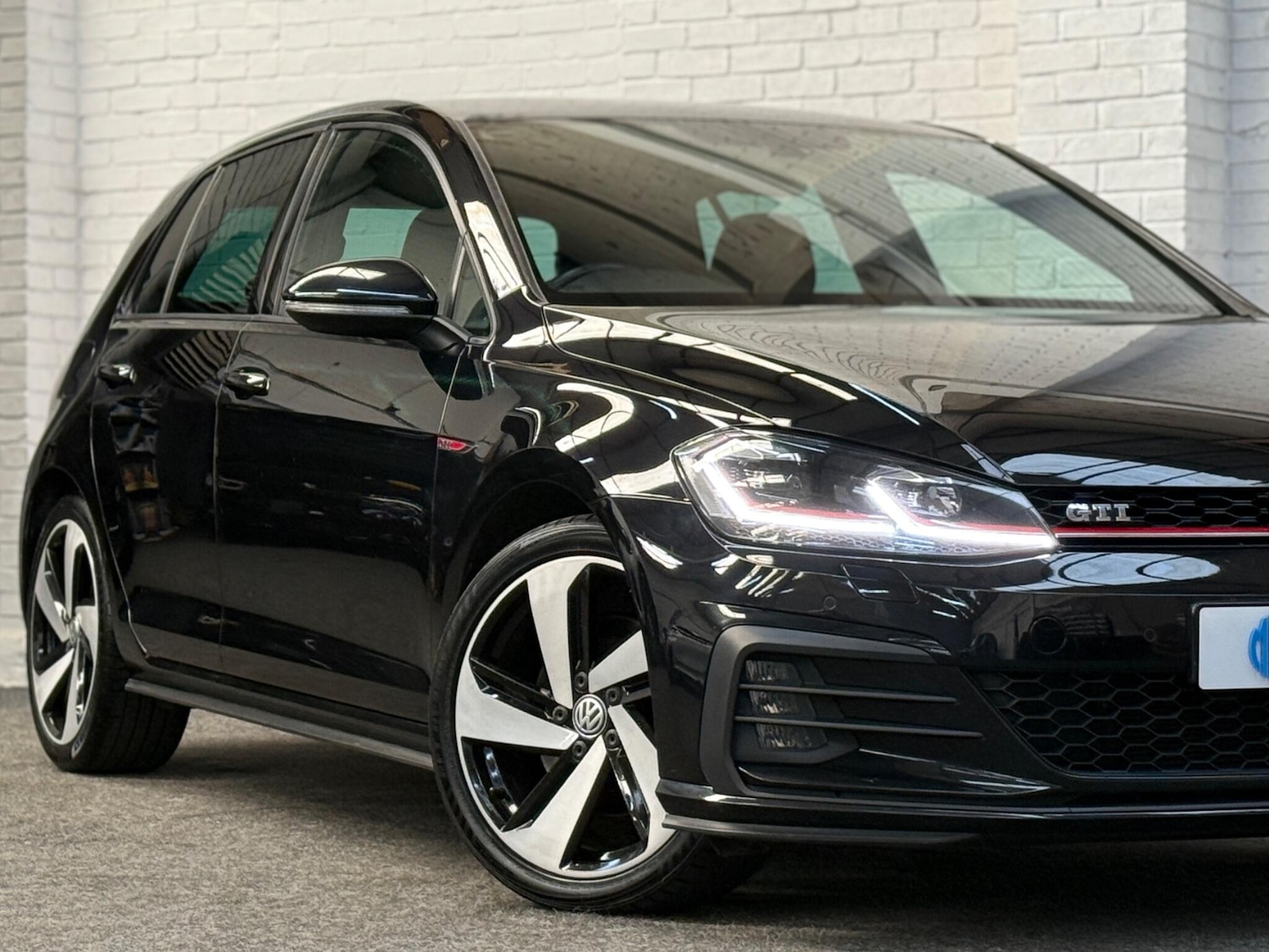 Used Volkswagen Golf 2017 for sale - 76658275: Photo 59