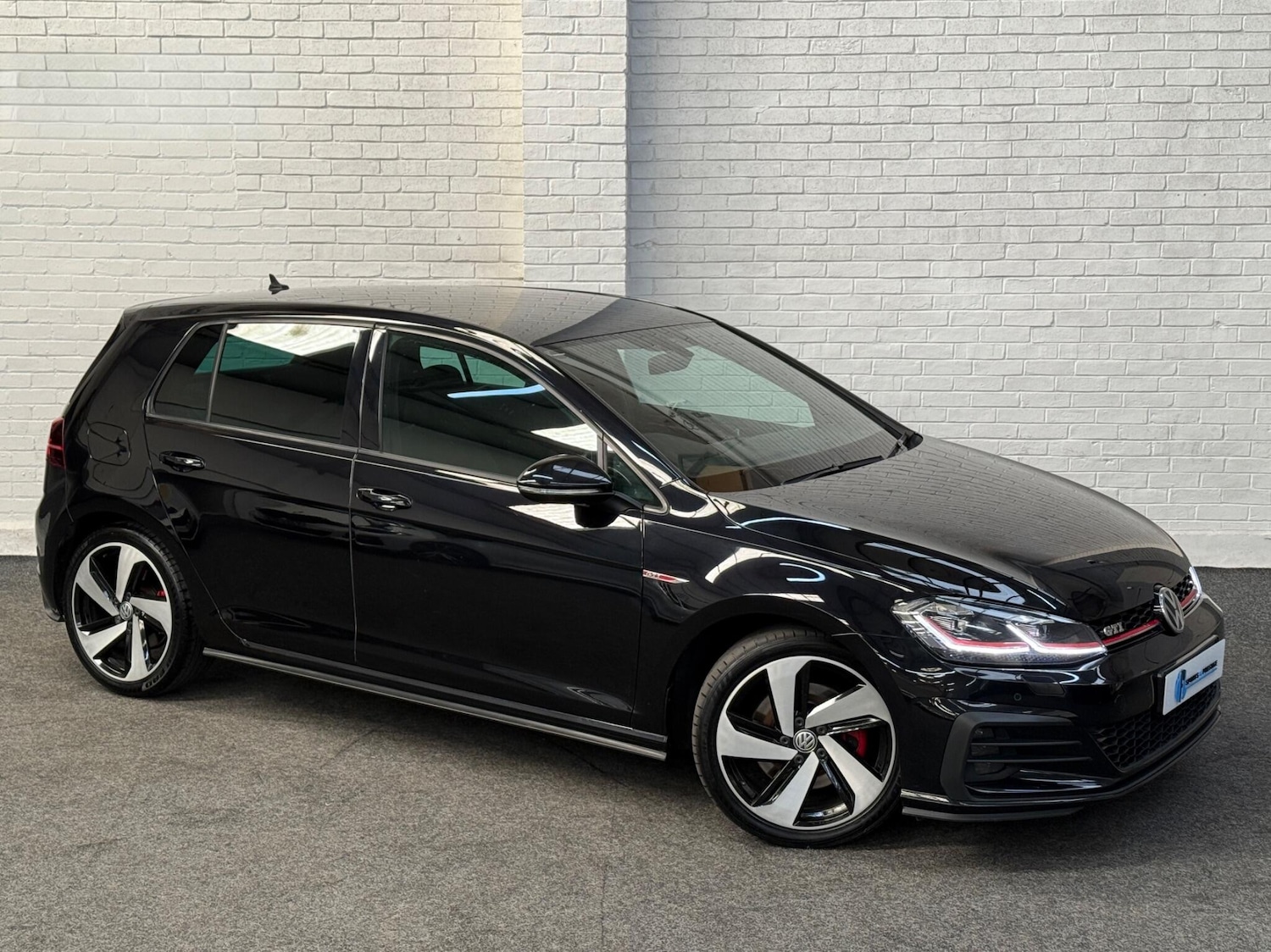 Used Volkswagen Golf 2017 for sale - 76658275: Photo 67