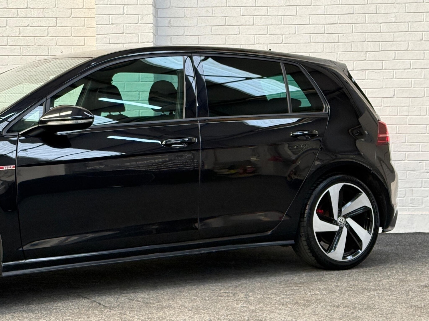 Used Volkswagen Golf 2017 for sale - 76658275: Photo 73