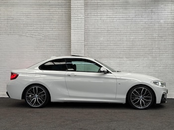 Used BMW 2 Series 2015 for sale - 79441516: Photo