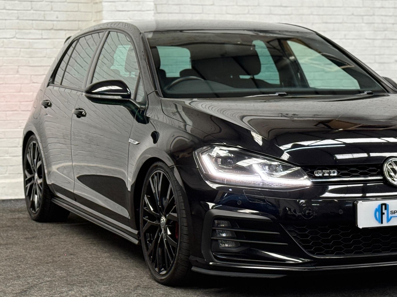 Used Volkswagen Golf for sale - 76701456: Photo 11