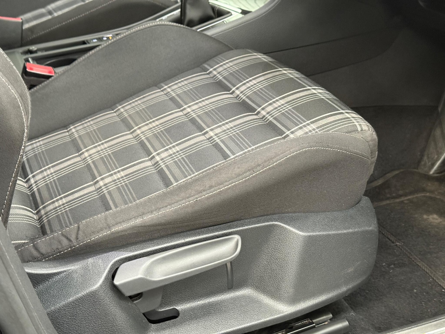 Used Volkswagen Golf for sale - 76701456: Photo 68