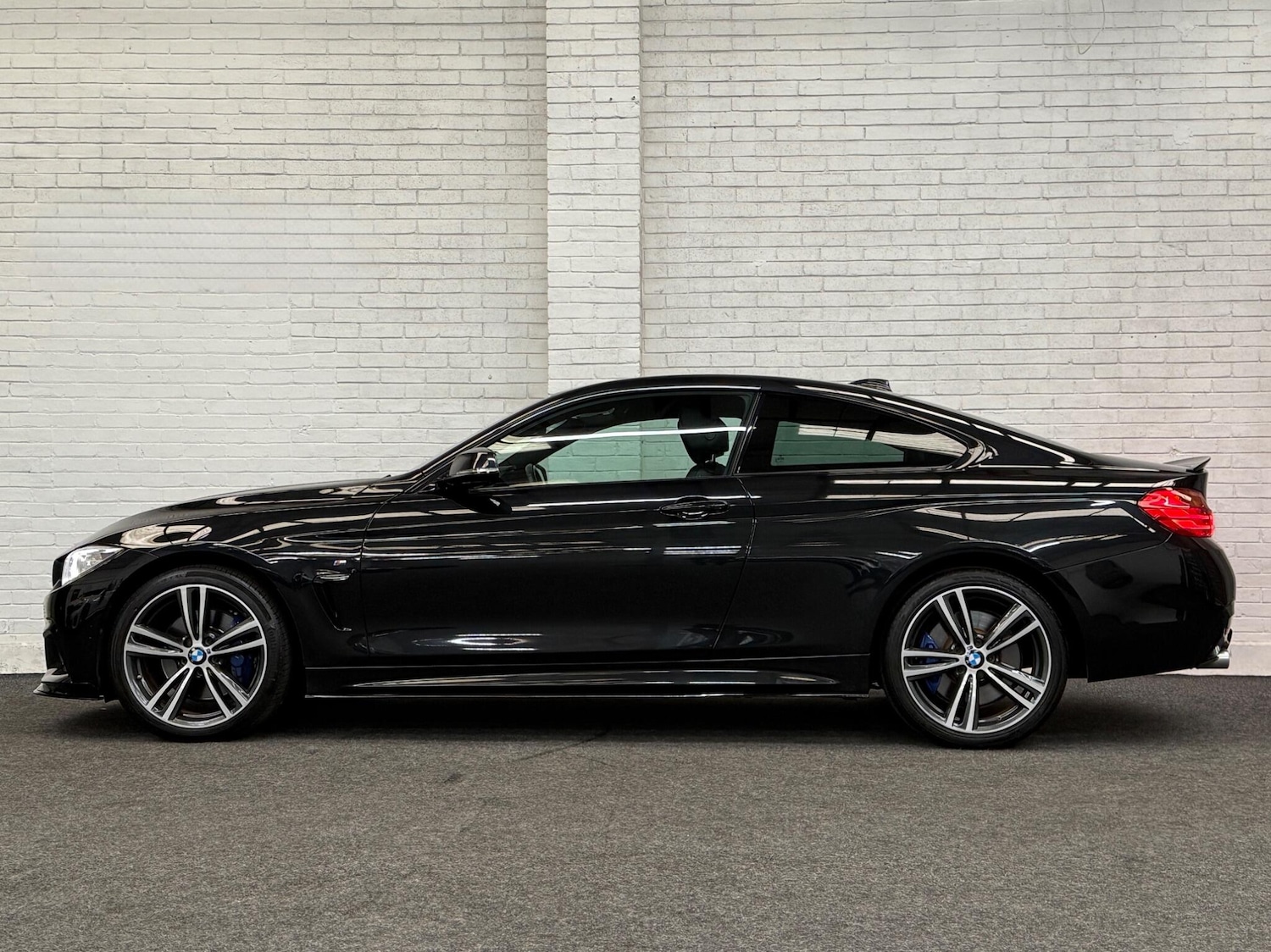 Used BMW 4 Series 2017 for sale - 76702382: Photo 8