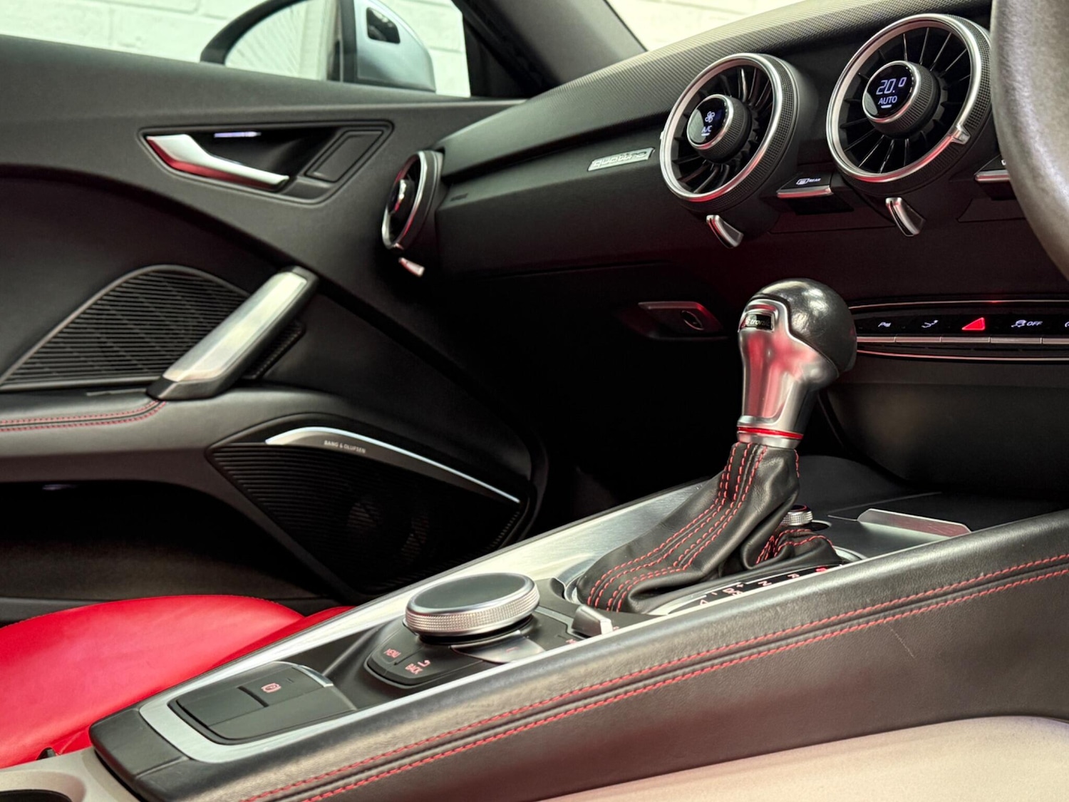 Used Audi TT 2015 for sale - 76657231: Photo 17