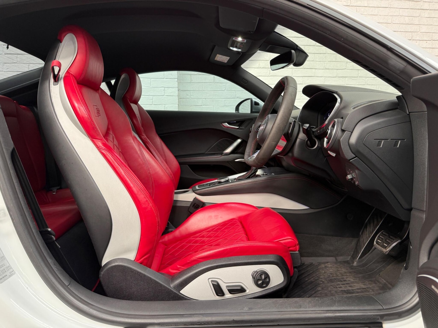 Used Audi TT 2015 for sale - 76657231: Photo 24