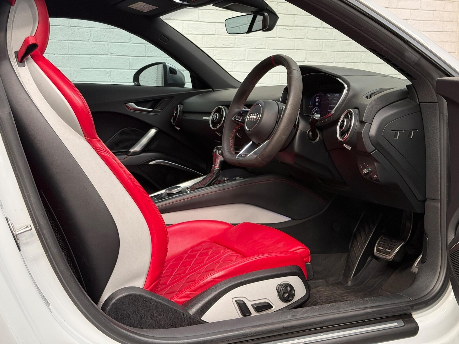 Used Audi TT 2015 for sale - 76657231: Photo 25