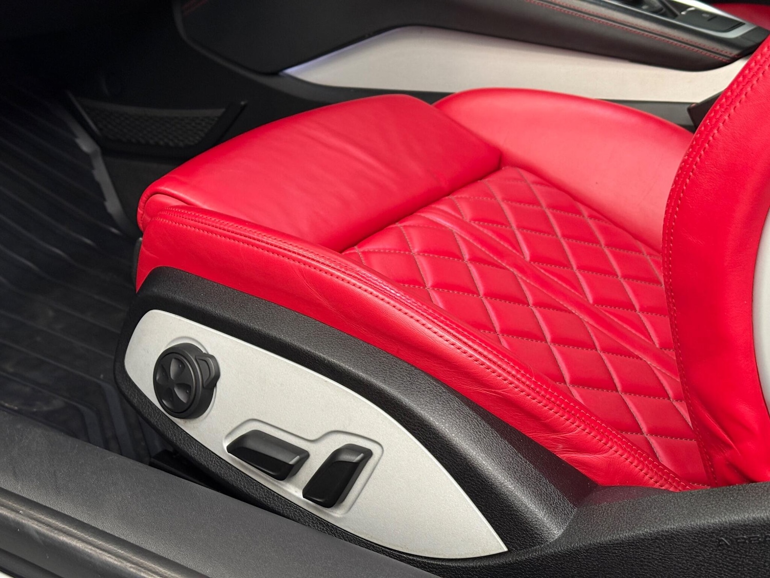 Used Audi TT 2015 for sale - 76657231: Photo 33