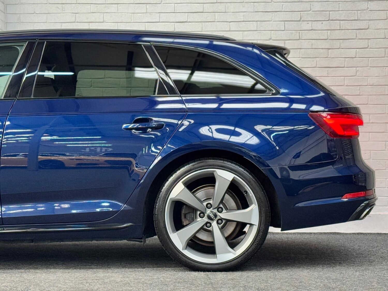 Used Audi A4 2019 for sale - 76657183: Photo 10