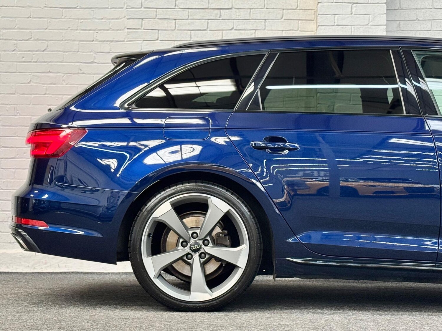 Used Audi A4 2019 for sale - 76657183: Photo 7