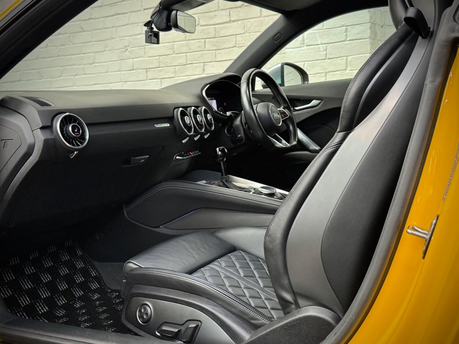 Used Audi TTS for sale - 76658414: Photo 92