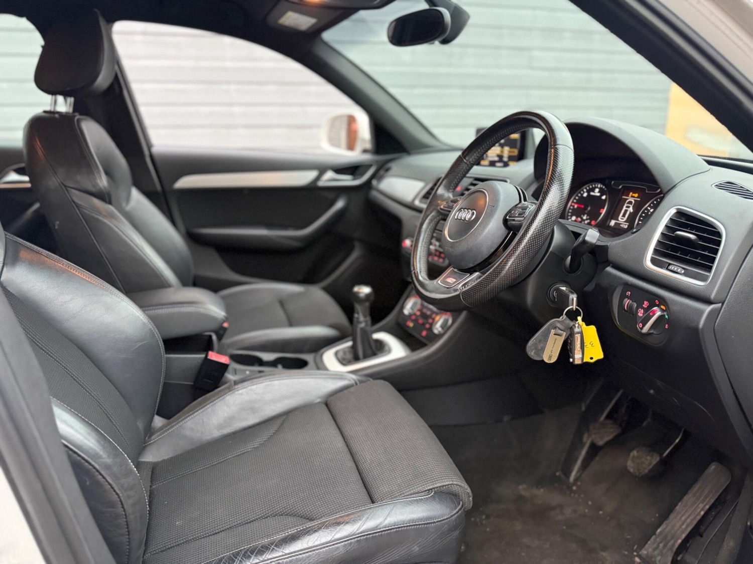 Used Audi Q3 for sale - 76996608: Photo 16