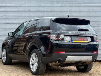 Used Land Rover Discovery Sport 2017 for sale - 78751526: Photo