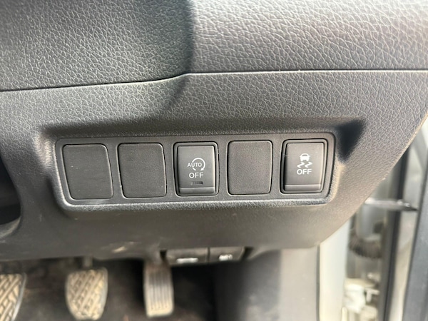 Used Nissan Pulsar 2015 for sale - 76226631: Photo 24